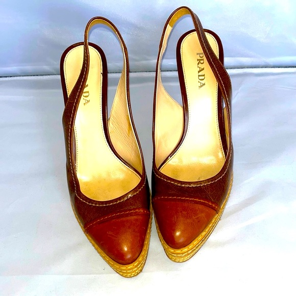 PRADA
Leather Whipstitch Trim Slingback Pumps - Picture 1 of 8